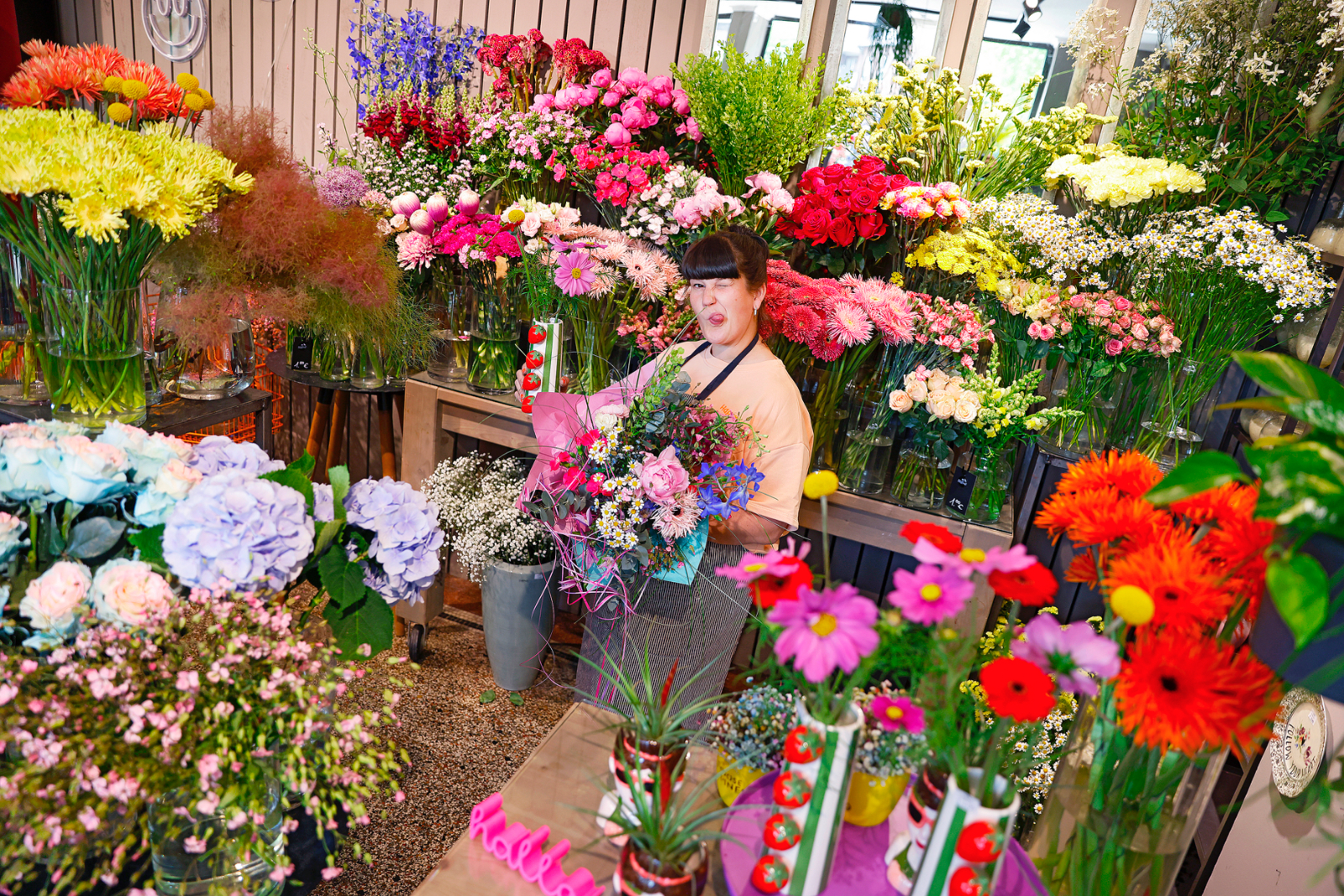 Blumen-Späti mit Disco-Flair