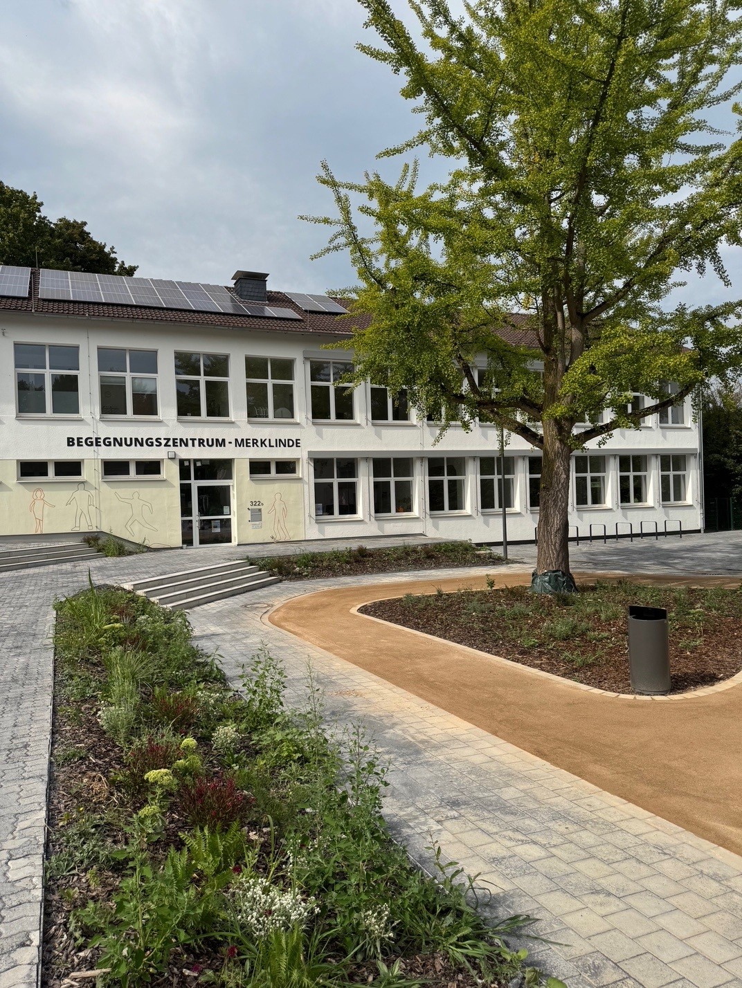 Feierliche Eröffnung des neuen Quartiersplatzes in Merklinde