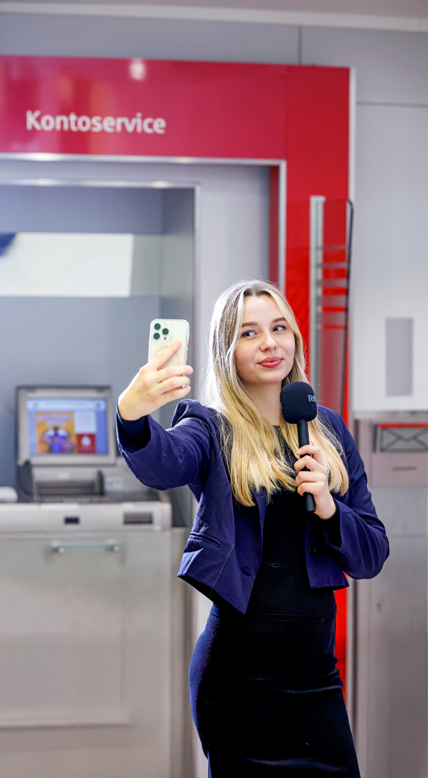 Jung, kreativ, Bankkauffrau