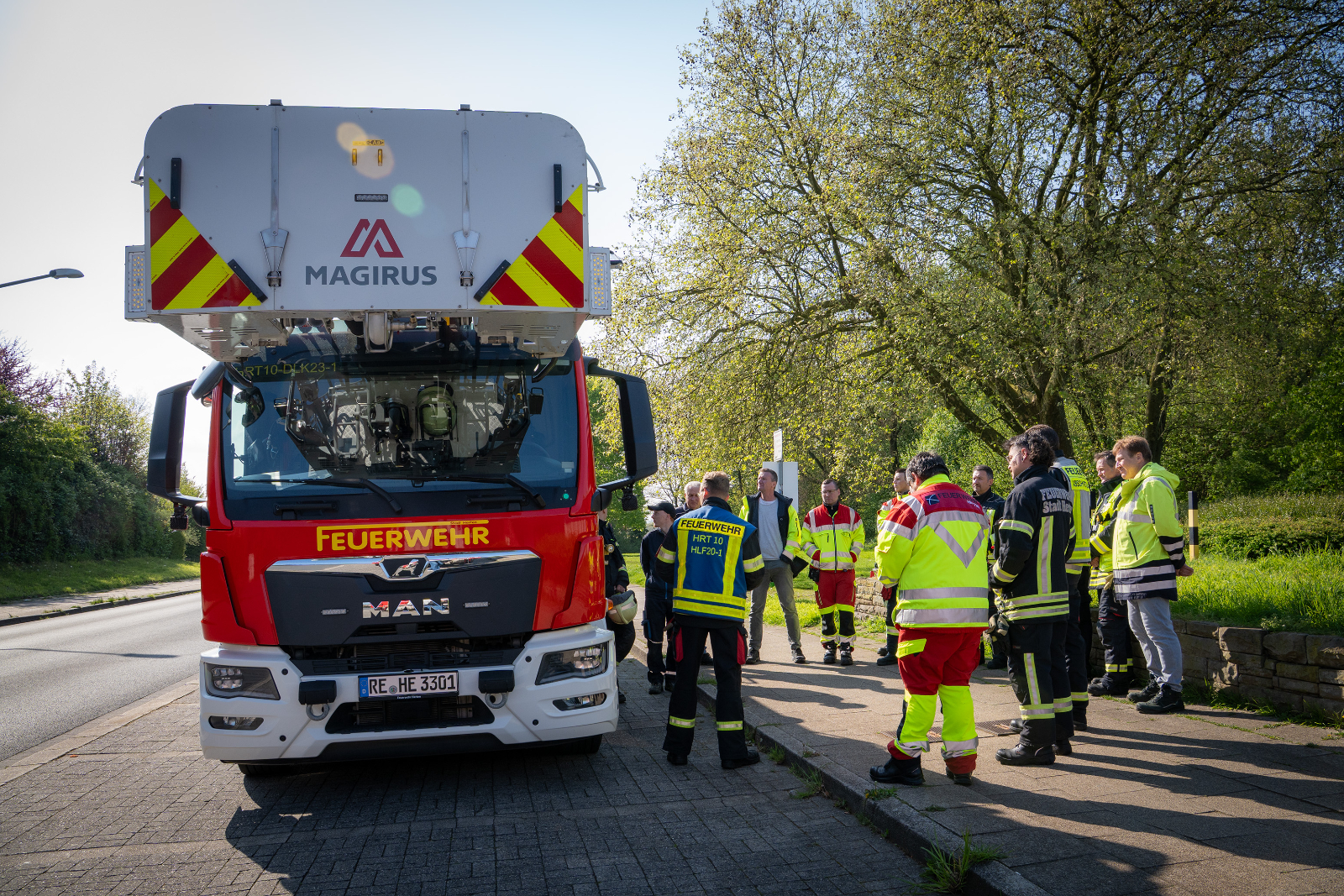 Rettungsübung im Fernwärmeschacht
